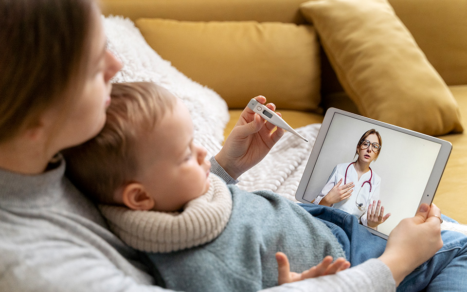 Mas como o médico pode avaliar o paciente sem vê-lo pessoalmente?